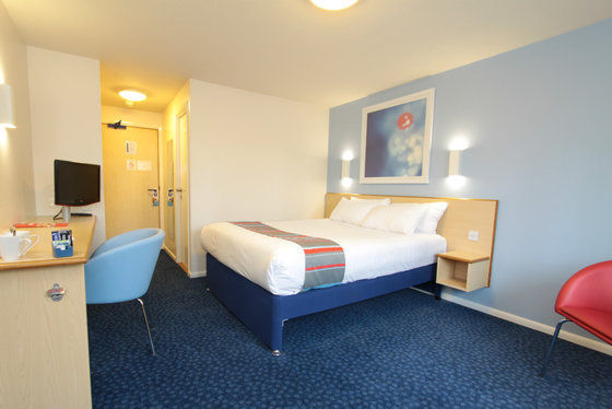 Travelodge Cheltenham Quarto foto